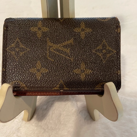 Authentic Louis Vuitton Vintage Card Wallet - Picture 2 of 5